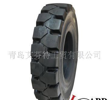 大型载重实心轮胎12.00-20(图)